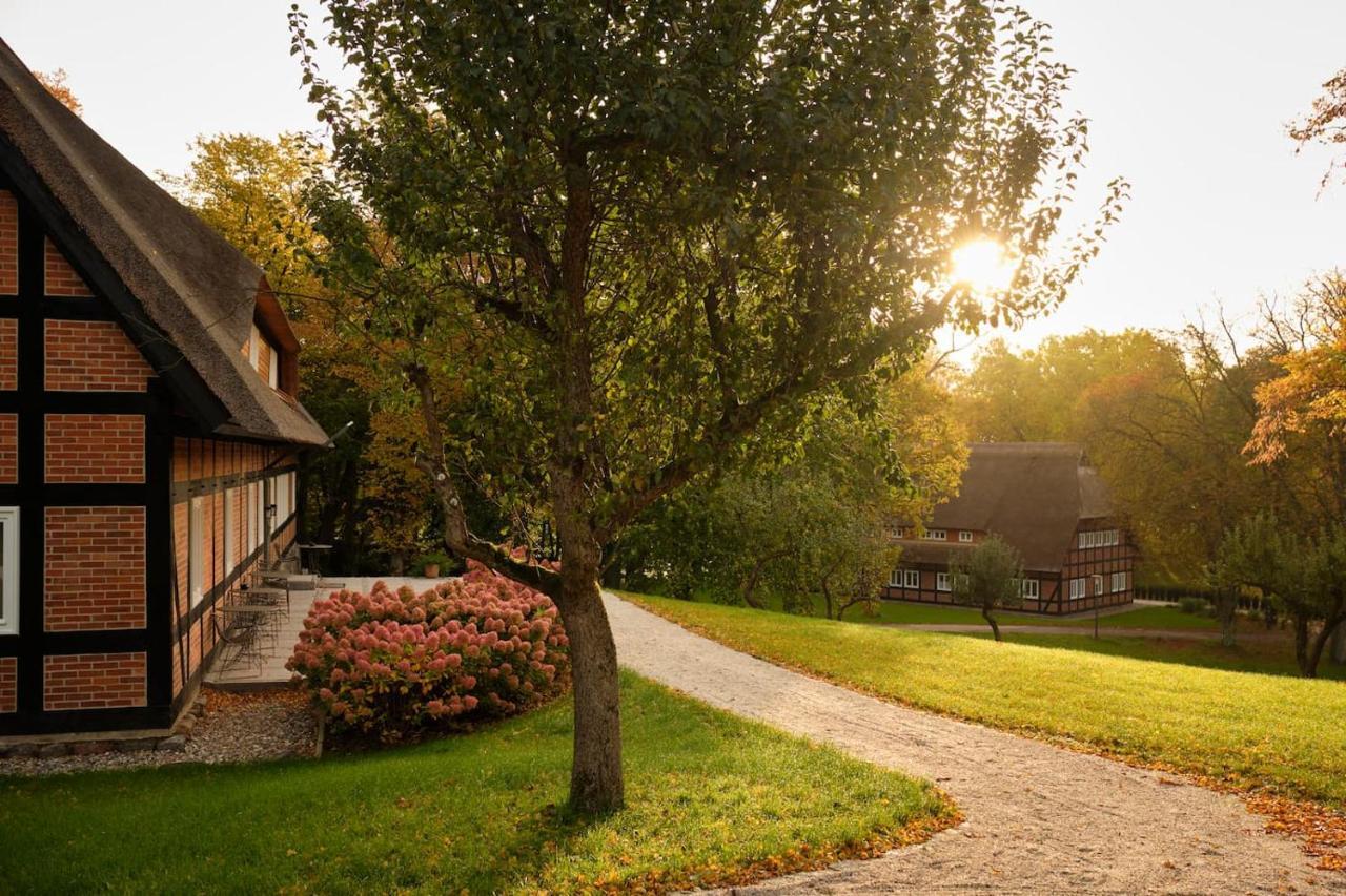 Park Am See X Nattika Ayurveda, Hotel Health Spirit Penzlin エクステリア 写真